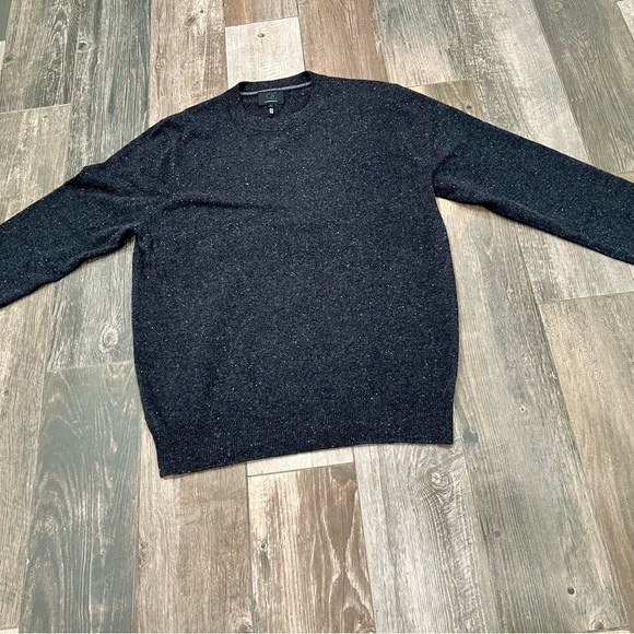 Qi Cashmere Sweater Large Black Speckled Crewneck Long Sleeve 100% Cashmere - Picture 1 of 6